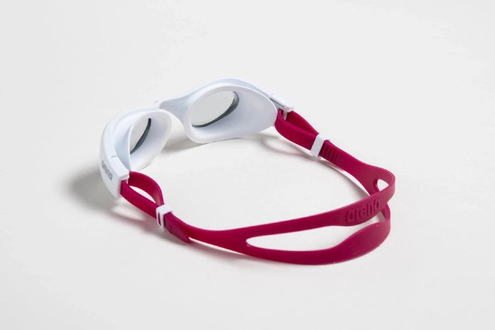 Arena | Die eine Frau | Rauch/Weiß/Lila