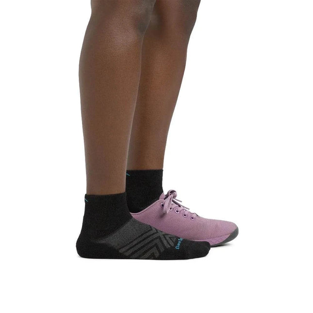 Darn Tough | Run Socke 1/4 Lightweight Cushion | Damen | Schwarz