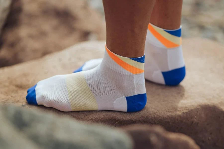 Incylence | Ultralight Apex Short | Blau / Gelb