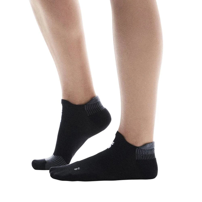 ON | Performance Run Sock Low | Schwarz / Eclipse