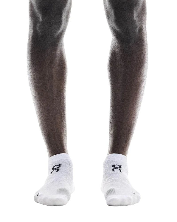 ON | Performance Run Sock Low | White / Glacier