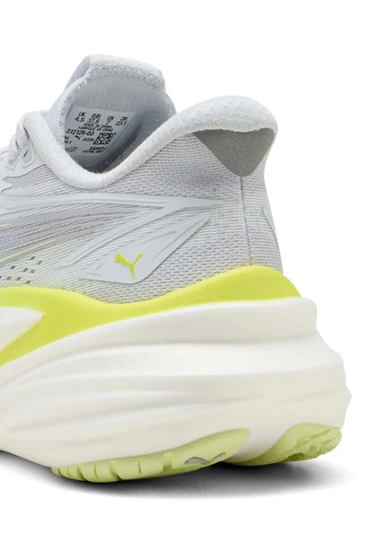 Puma | MagMax Nitro 2 | Dames | Silver / Apple