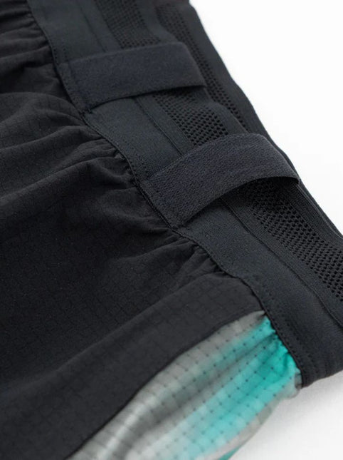 TRI-FIT | APEX26 Run Shorts | Men's | Black / Green