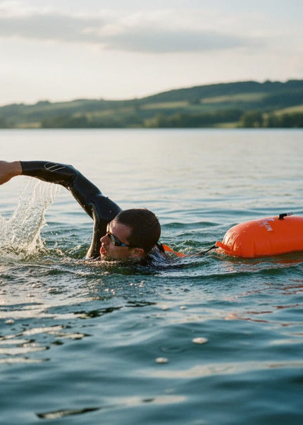 TriathlonWorld | Open Water Buoy | Orange / White