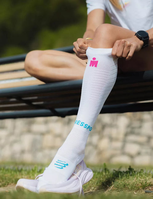 Compressport | Full Socks Recovery 2.0 | IRONMAN 2026 | White