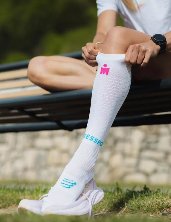 Compressport | Full Socks Recovery 2.0 | IRONMAN 2026 | White