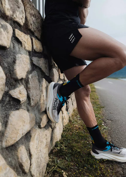 Compressport | Pro Racing Socks V4 | Run High | IRONMAN 2026 | Black