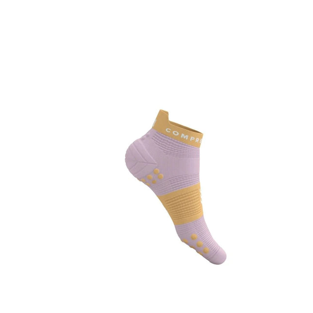 Compressport | Pro Racing Socken V4 | Run Low | Roseate / Buff Orange