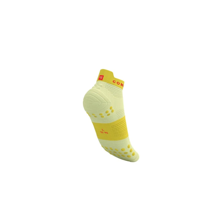 Compressport | Pro Racing Socks V4 | Run Low | Elf Yellow / Fluo Red