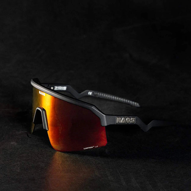 Naos | Ziris Sportbril | Matte Black / Black/Red Naos