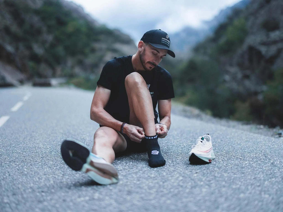 Compressport | Pro Racing Socks V4 | Run Low | Black Edition Compressport