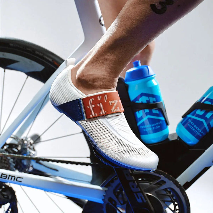 Fizik | Transiro Hydra Aeroweave | Carbon | Triathlonschoen | White / Red-Blue Fizik